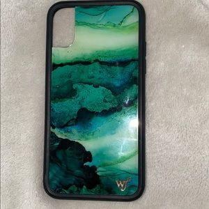 emerald stone wildflower case